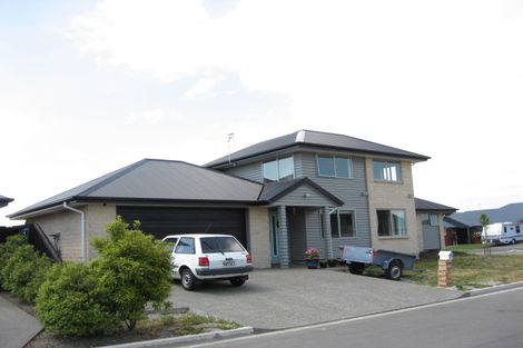 Photo of property in 4 Woodhaven Place, Parklands, Christchurch, 8083