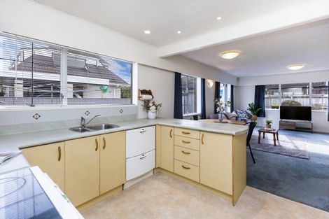 Photo of property in 41c Ludlam Crescent, Woburn, Lower Hutt, 5010