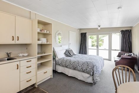 Photo of property in 22 Goulter Street, Clive, Hastings, 4180