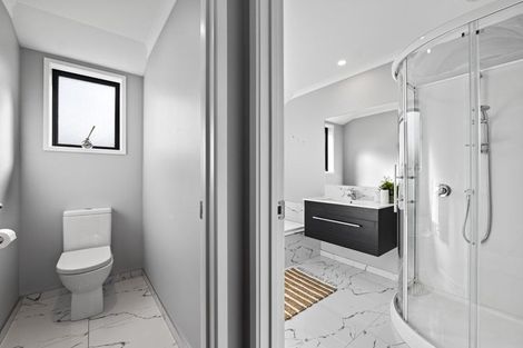 Photo of property in 81 Airport Drive, New Plymouth Airport, New Plymouth, 4373