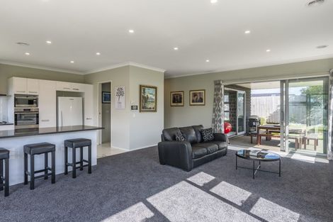 Photo of property in 16 Petrel Close, Paraparaumu Beach, Paraparaumu, 5032