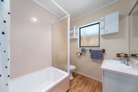 Photo of property in 2/24 Kiddle Drive, Hilltop, Taupo, 3330