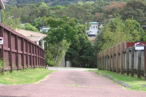 Photo of property in 11a Avonleigh Road, Green Bay, Auckland, 0604