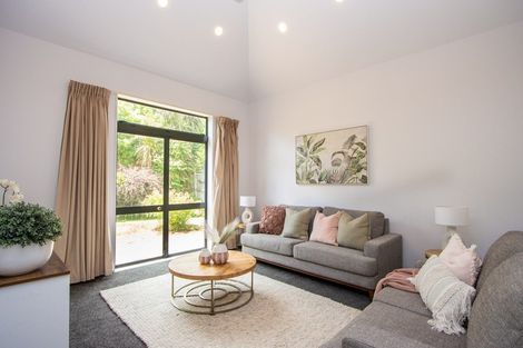 Photo of property in 4 Libra Place, Kawaha Point, Rotorua, 3010