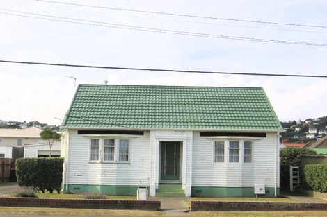 Photo of property in 22 Crawford Green, Miramar, Wellington, 6022