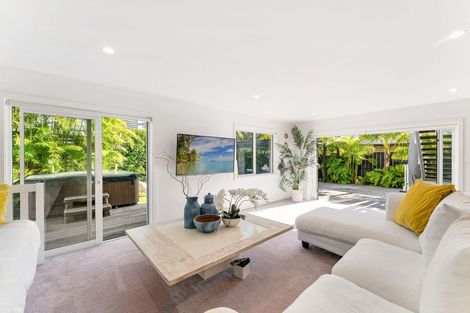 Photo of property in 16 Sutherland Avenue, Mount Maunganui, 3116