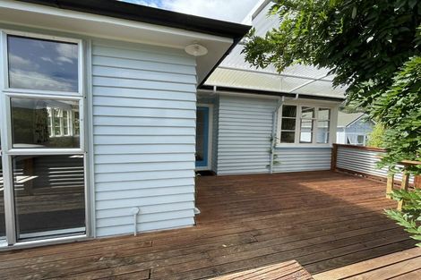 Photo of property in 146 Waikawa Road, Picton, 7220