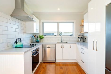 Photo of property in 12 Flanders Avenue, Onekawa, Napier, 4110