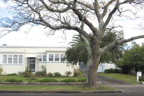 Photo of property in 37 Barker Road, Marewa, Napier, 4110
