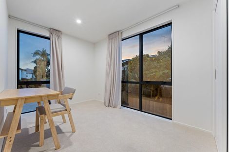 Photo of property in 37c Corunna Road, Milford, Auckland, 0620