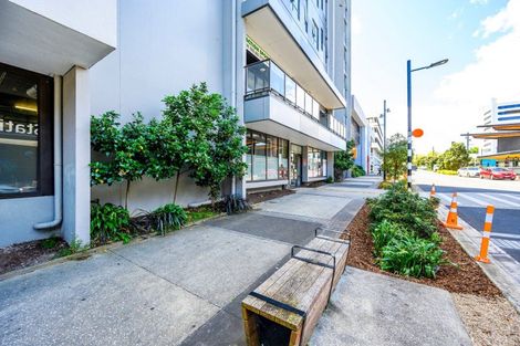 Photo of property in Twin Towers, 811/17 Putney Way, Manukau, Auckland, 2104