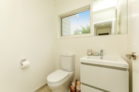 Photo of property in 1a Cannon Street, Westown, New Plymouth, 4310