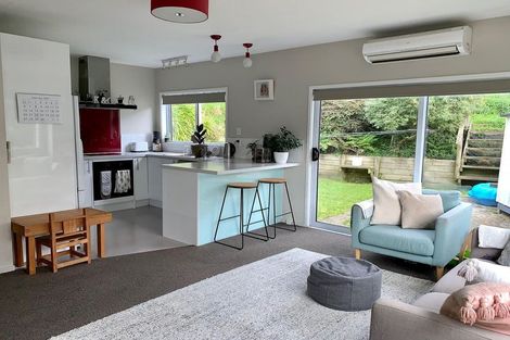 Photo of property in 77b Bassett Road, Johnsonville, Wellington, 6037