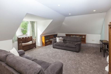 Photo of property in 126 Cannon Hill Crescent, Mount Pleasant, Christchurch, 8081