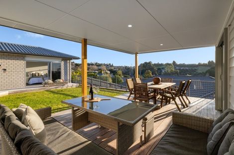 Photo of property in 111 Oteki Park Drive, Welcome Bay, Tauranga, 3112