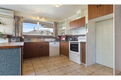 Photo of property in 12a Gamblins Road, Saint Martins, Christchurch, 8022