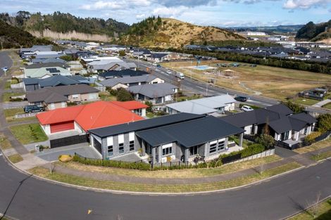 Photo of property in 4 Rochfort Crescent, Pyes Pa, Tauranga, 3112