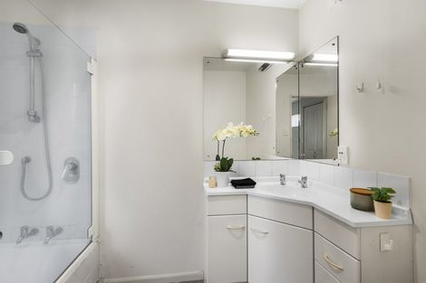 Photo of property in 16a Greers Road, Ilam, Christchurch, 8041