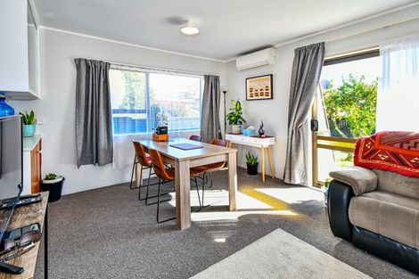 Photo of property in 3/24 West Street, Pukekohe, 2120