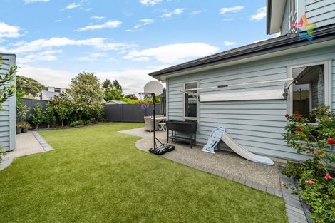 Photo of property in 8c Glen Iris Grove, Woburn, Lower Hutt, 5010