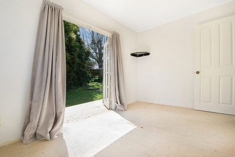 Photo of property in 6 Palmer Avenue, Glen Eden, Auckland, 0602