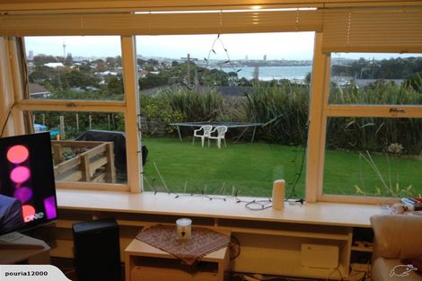 Photo of property in 54 Church Street, Northcote Point, Auckland, 0627