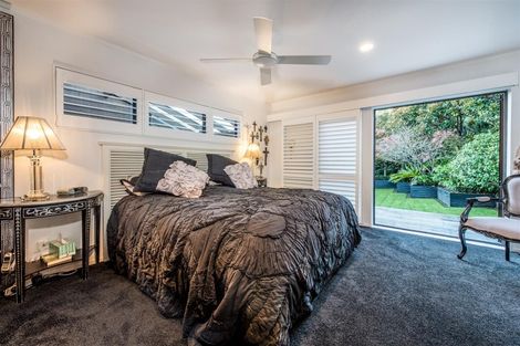 Photo of property in 12 Juliet Place, Forrest Hill, Auckland, 0620