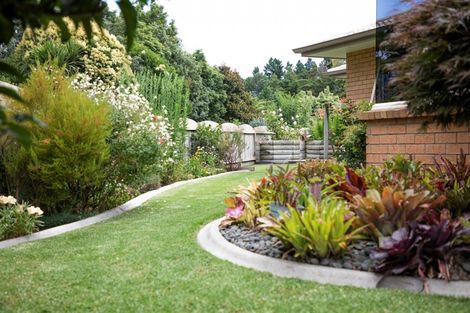 Photo of property in 16 Macmillan Street, Katikati, 3129