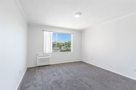 Photo of property in 2/128 Reynolds Avenue, Bishopdale, Christchurch, 8053