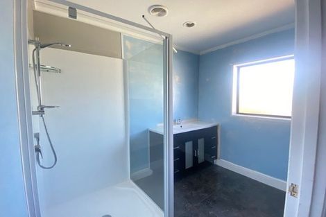 Photo of property in 142 Botany Road, Botany Downs, Auckland, 2010