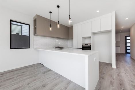 Photo of property in 8 Paparahi Place, Wainui, 0992