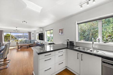 Photo of property in 25 Manukau Road, Raglan, 3225