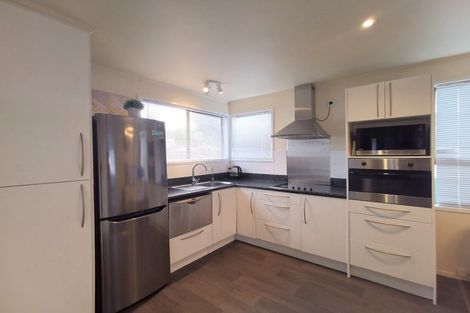 Photo of property in 10 Granville Drive, Massey, Auckland, 0614