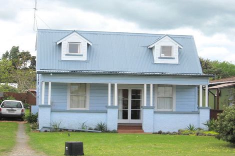 Photo of property in 9 Williams Street, Gisborne, 4010