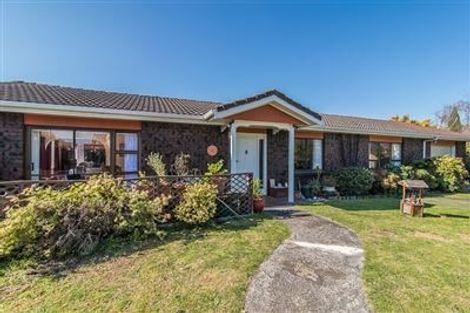 Photo of property in 72 Aorangi Road, Paraparaumu, 5032