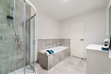 Photo of property in 26 Turehu Road, Papakura, 2110