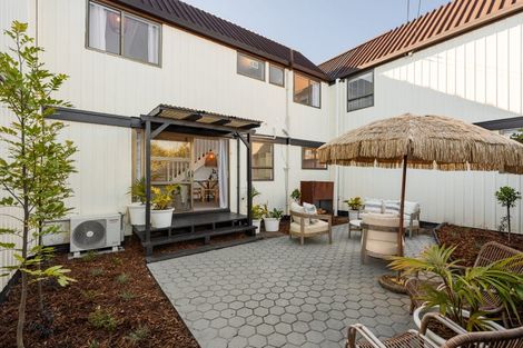 Photo of property in 4/506 Devonport Road, Tauranga South, Tauranga, 3112