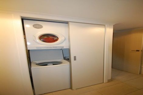 Photo of property in Bellagio Apartments, 5e/39 Taranaki Street, Te Aro, Wellington, 6011