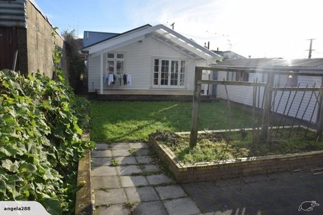 Photo of property in 208 Knights Road, Hutt Central, Lower Hutt, 5011