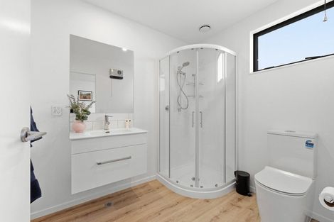 Photo of property in 77 Bannister Street, Jacks Point, Queenstown, 9371