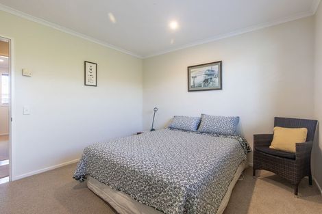 Photo of property in 60 John Norrie Place, Motuoapa, Turangi, 3382