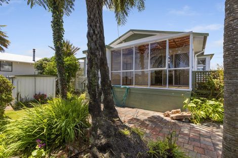 Photo of property in 43 Dorset Avenue, Westown, New Plymouth, 4310