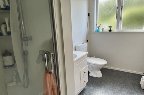 Photo of property in 336 Karori Road, Karori, Wellington, 6012