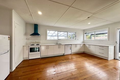 Photo of property in 18 Cambridge Terrace, Papatoetoe, Auckland, 2025