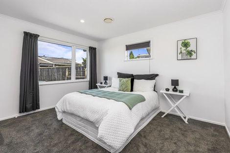 Photo of property in 202 Archers Road, Glenfield, Auckland, 0629