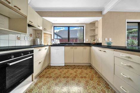 Photo of property in 16 Westholm Way, Pahurehure, Papakura, 2113