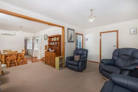 Photo of property in 2/37 Shakespeare Road, Milford, Auckland, 0620