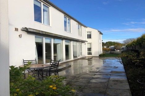 Photo of property in 12 Devonport Lane, St Albans, Christchurch, 8014