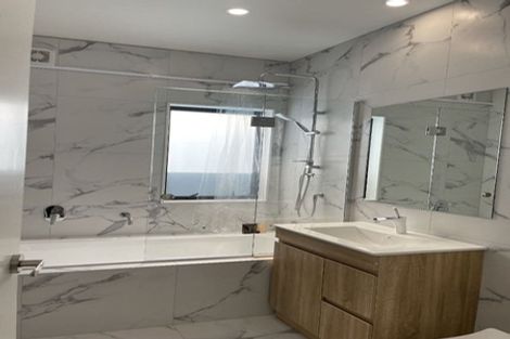 Photo of property in 21 Morus Road, Massey, Auckland, 0614