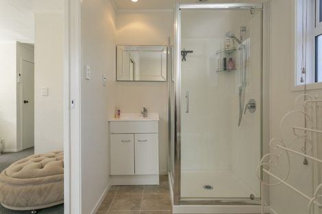 Photo of property in 10 Kensington Place, Richmond Heights, Taupo, 3330